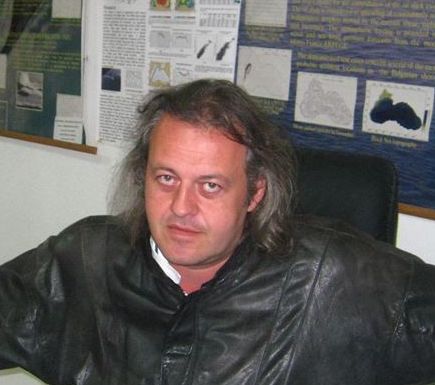 д-р Васко  Гълъбов